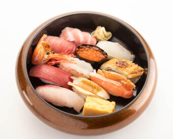 26.鰻ごはんとあんこう唐揚げ・銀鱈の西京焼き特選12枡仕出し弁当