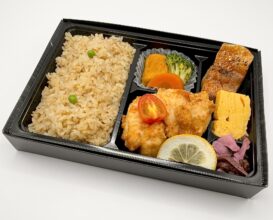 03.鯛出汁ごはんと赤魚の照り焼き・鶏唐揚げ幕の内仕出し弁当