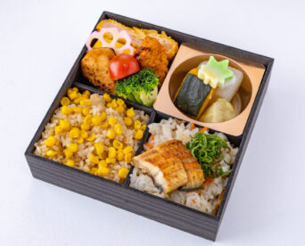 89.【6/1配達分から】【夏限定】鰻ちらしご飯と海老カツ・カジキ照り焼き入り夏の旬彩4升弁当