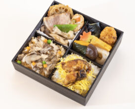 92.【秋限定！】牡蠣ご飯と舞茸の炊き込みご飯・4仕出し弁当