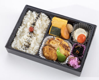 107.鶏の照り焼き・幕の内仕出し弁当